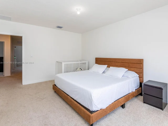 839 SE 17th Ct, Homestead FL 33034