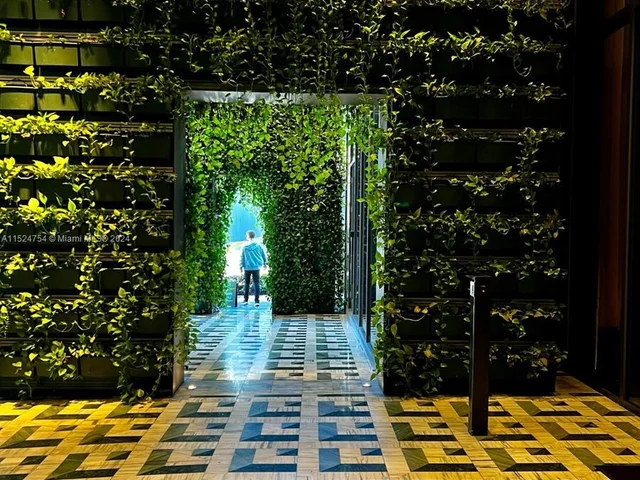 801 S Miami Ave # 3709, Miami FL 33130