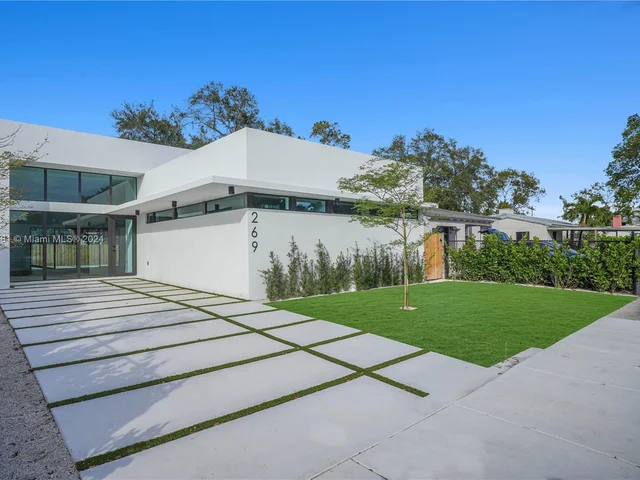 269 NW 45th St, Miami FL 33127