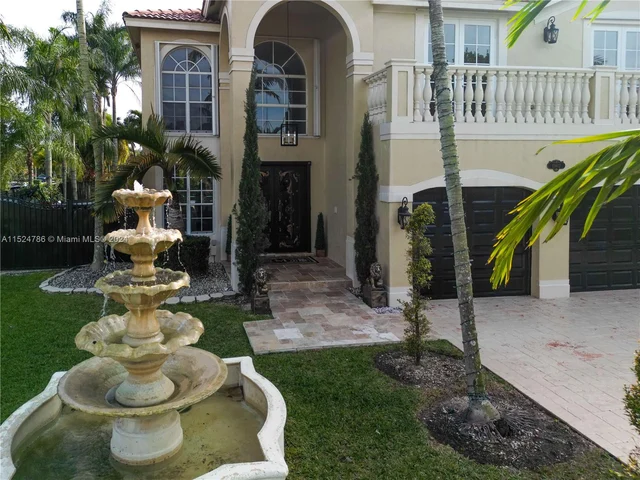 15602 SW 161st St, Miami FL 33187