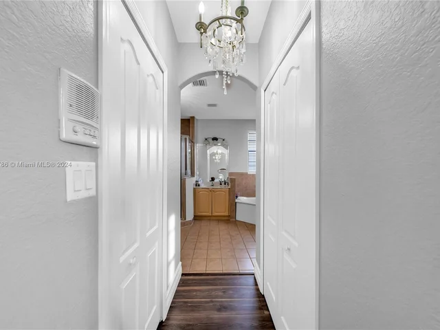 15602 SW 161st St, Miami FL 33187