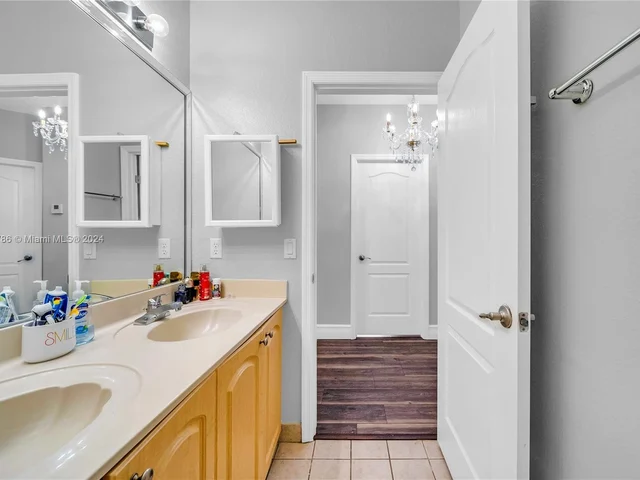 15602 SW 161st St, Miami FL 33187