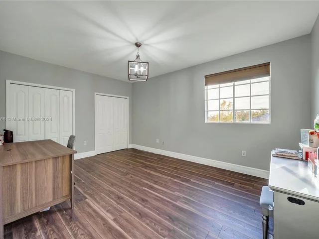 15602 SW 161st St, Miami FL 33187