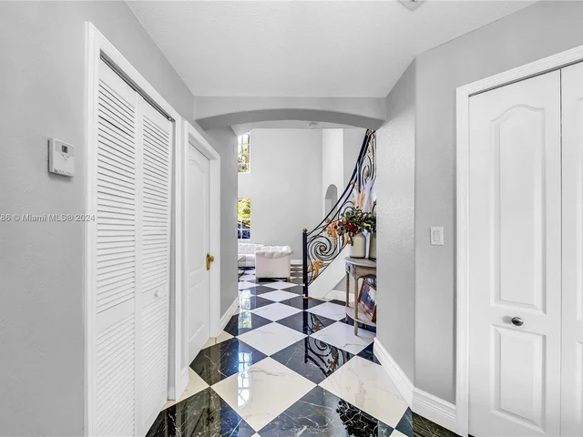 15602 SW 161st St, Miami FL 33187