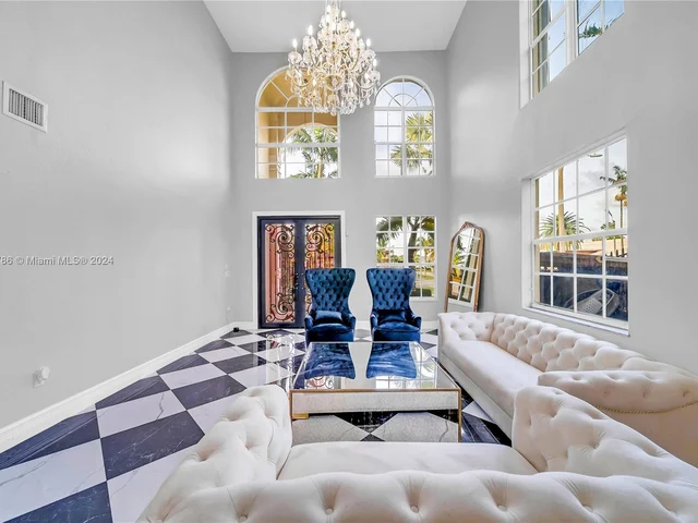 15602 SW 161st St, Miami FL 33187