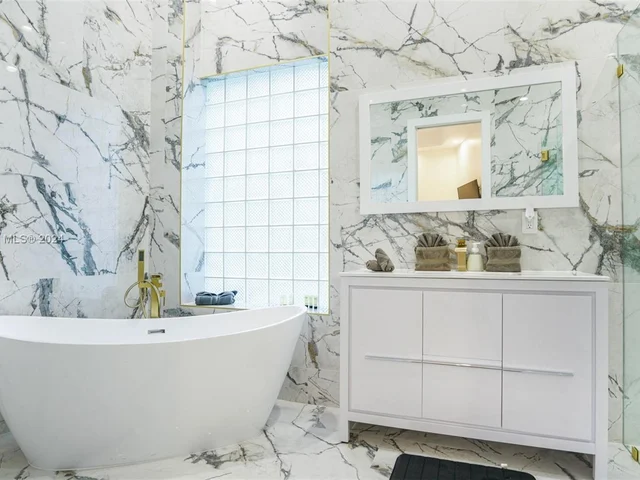 13551 Temple Blvd, West Palm Beach FL 33412