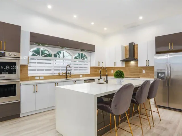 13551 Temple Blvd, West Palm Beach FL 33412