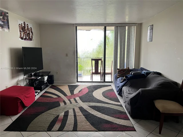 5570 NW 44th St # 509A, Lauderhill FL 33319