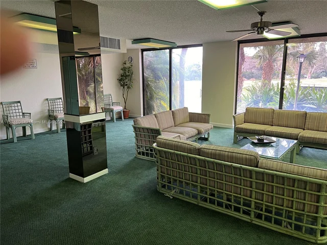 5570 NW 44th St # 509A, Lauderhill FL 33319