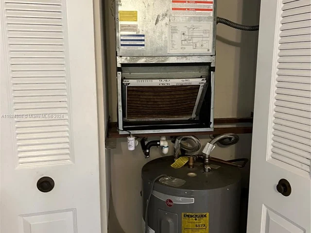 5570 NW 44th St # 509A, Lauderhill FL 33319