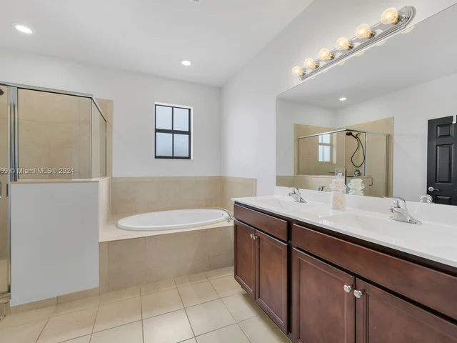 24222 SW 117th Path, Homestead FL 33032