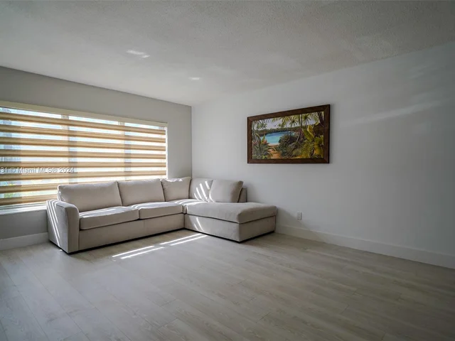 3701 Tyler St # 116, Hollywood FL 33021