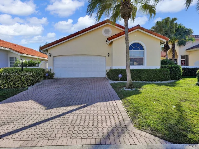 5276 Bodega Pl, Delray Beach FL 33484
