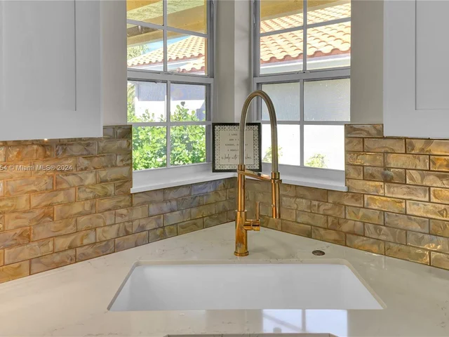 5276 Bodega Pl, Delray Beach FL 33484