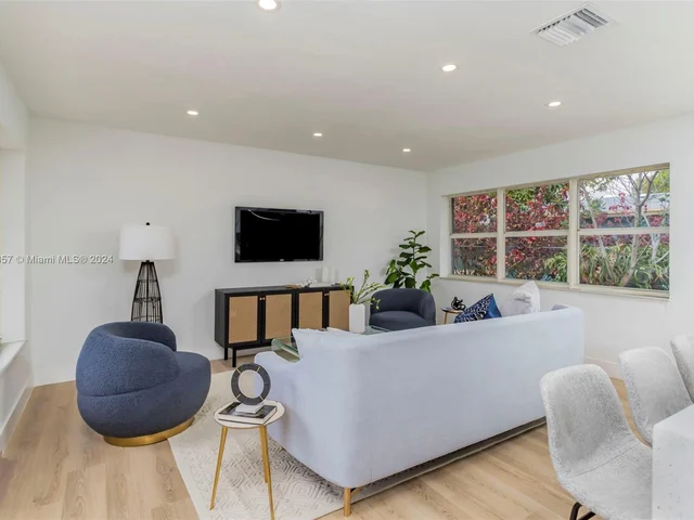 1307 NW 16th St, Fort Lauderdale FL 33311