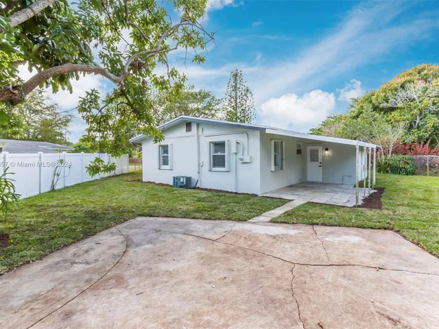 1307 NW 16th St, Fort Lauderdale FL 33311