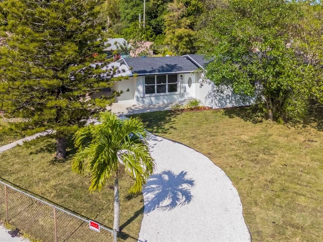 1307 NW 16th St, Fort Lauderdale FL 33311