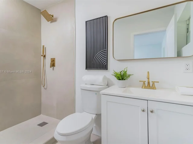 1307 NW 16th St, Fort Lauderdale FL 33311