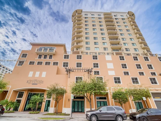 4242 NW 2th st # 1502, Miami FL 33126