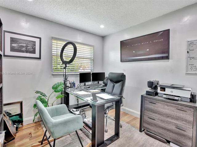 2256 Simms St, Hollywood FL 33020