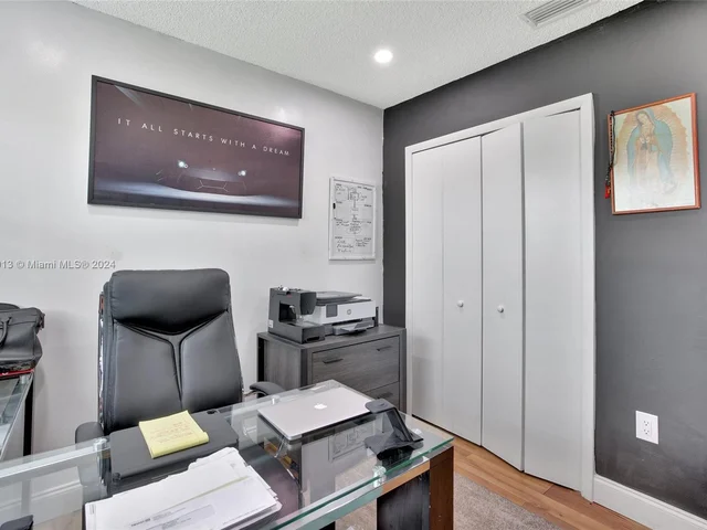 2256 Simms St, Hollywood FL 33020