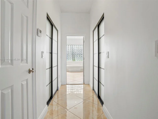 15005 SW 35th St, Davie FL 33331