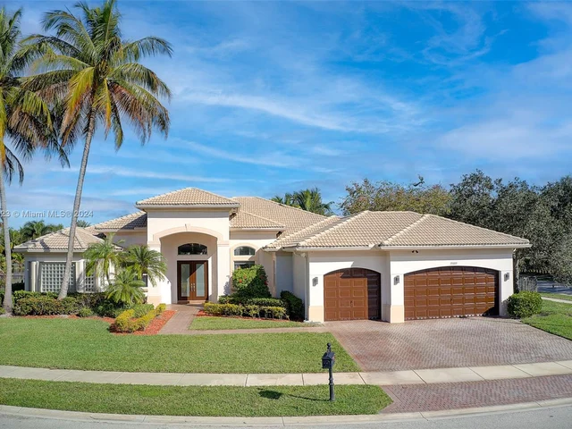 15005 SW 35th St, Davie FL 33331