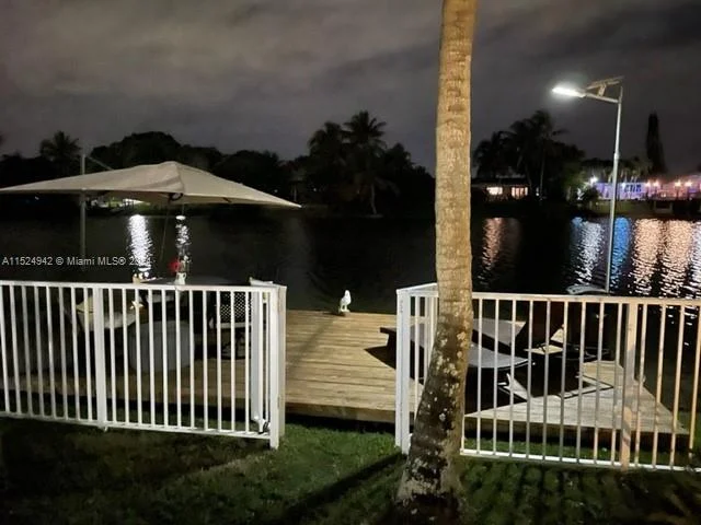 8436 SW 143rd Ave, Miami FL 33183