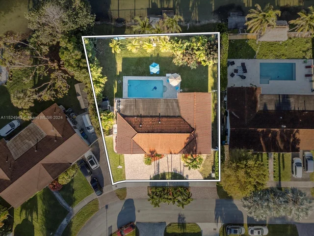 8436 SW 143rd Ave, Miami FL 33183