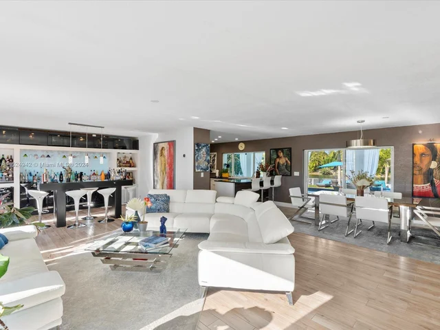 8436 SW 143rd Ave, Miami FL 33183