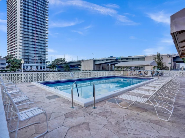 1817 S Ocean Dr # 928, Hallandale Beach FL 33009