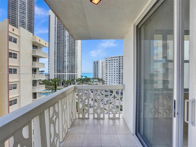 1817 S Ocean Dr # 928, Hallandale Beach FL 33009