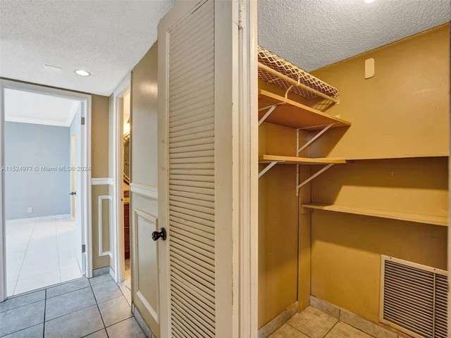 1817 S Ocean Dr # 928, Hallandale Beach FL 33009