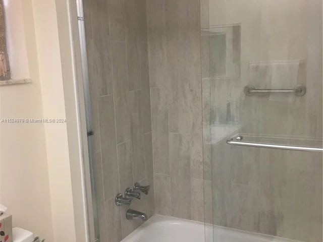 421 NE 14 ave # 405, Hallandale Beach FL 33009