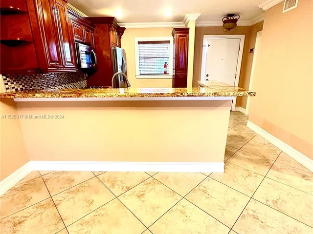 19851 SW 114th Ave # 302, Miami FL 33157