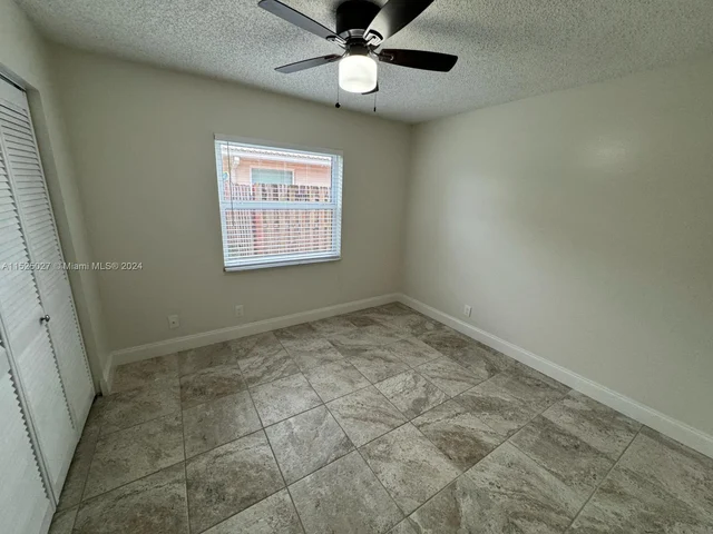 1448 NW 111th Ave, Coral Springs FL 33071