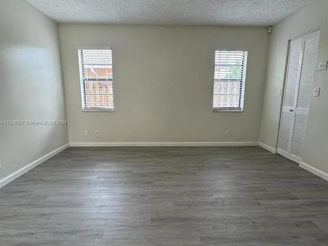 1448 NW 111th Ave, Coral Springs FL 33071