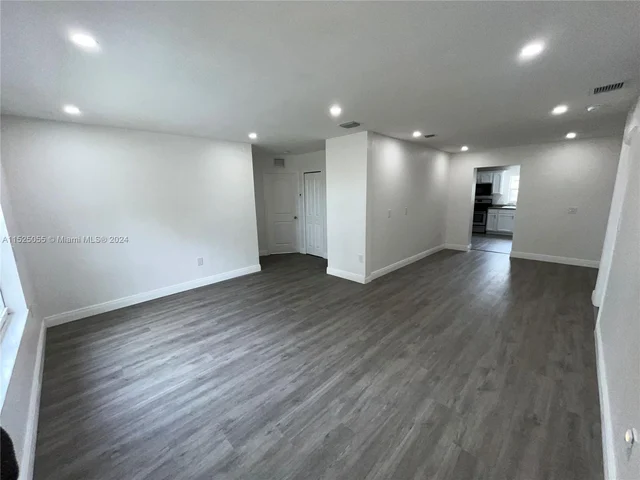 3430 N 72nd Ave, Hollywood FL 33024