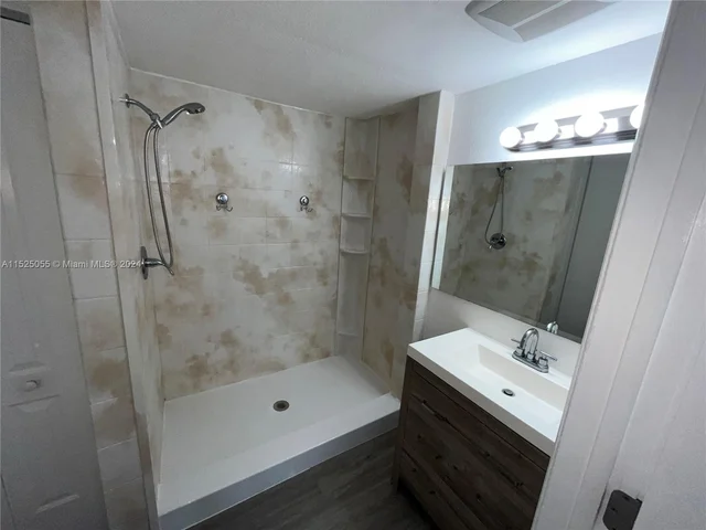 3430 N 72nd Ave, Hollywood FL 33024