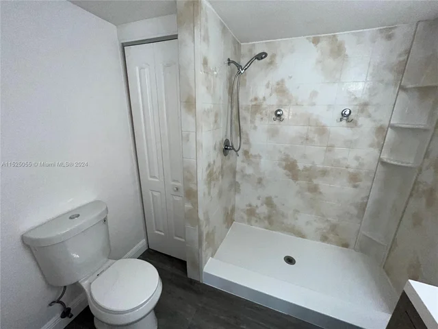 3430 N 72nd Ave, Hollywood FL 33024