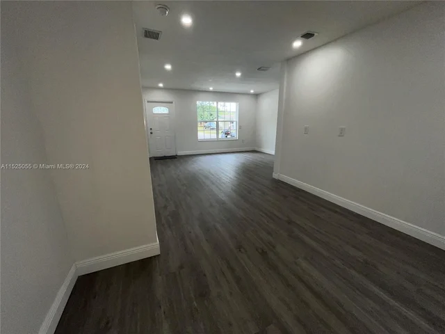 3430 N 72nd Ave, Hollywood FL 33024