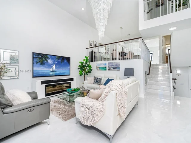 3909 NE 170th St # 3909, North Miami Beach FL 33160