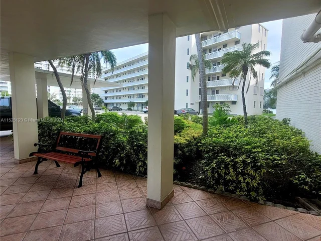 2859 Leonard Dr # G106, Aventura FL 33160