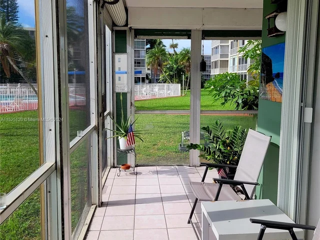 2859 Leonard Dr # G106, Aventura FL 33160