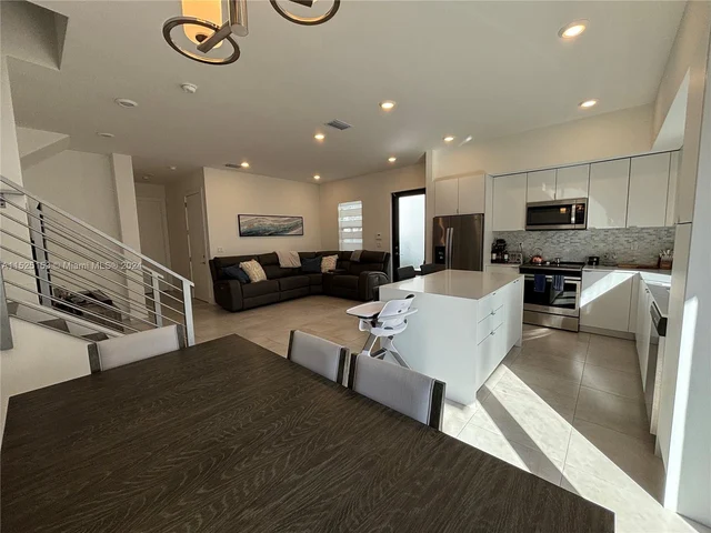 11750 SW 106th Ter, Miami FL 33186