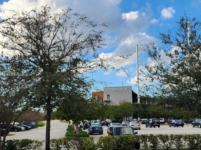 301 NW 177th St # 216, Miami Gardens FL 33169