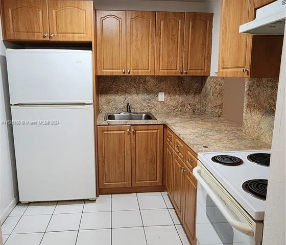 301 NW 177th St # 216, Miami Gardens FL 33169