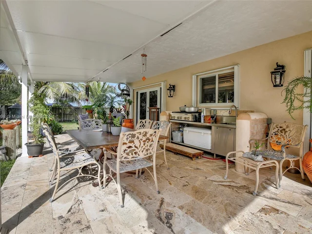 21956 SW 128th Ct, Miami FL 33170