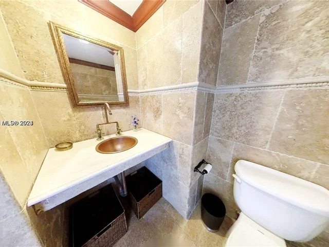 2780 NE 183rd St # 1215, Aventura FL 33160