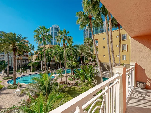 140 Meridian Ave # 324, Miami Beach FL 33139